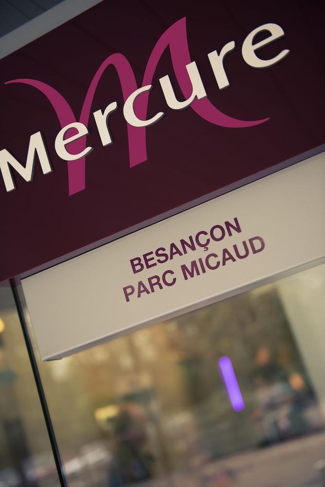 Mercure Besancon Parc Micaud - Hotel & Bar Bagian luar foto