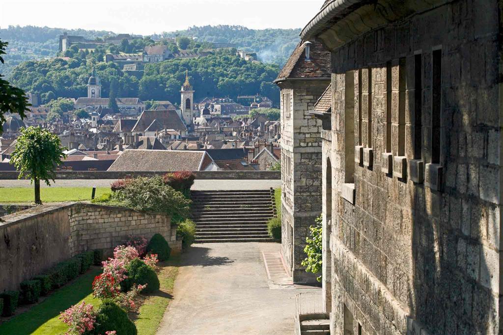 Mercure Besancon Parc Micaud - Hotel & Bar Bagian luar foto
