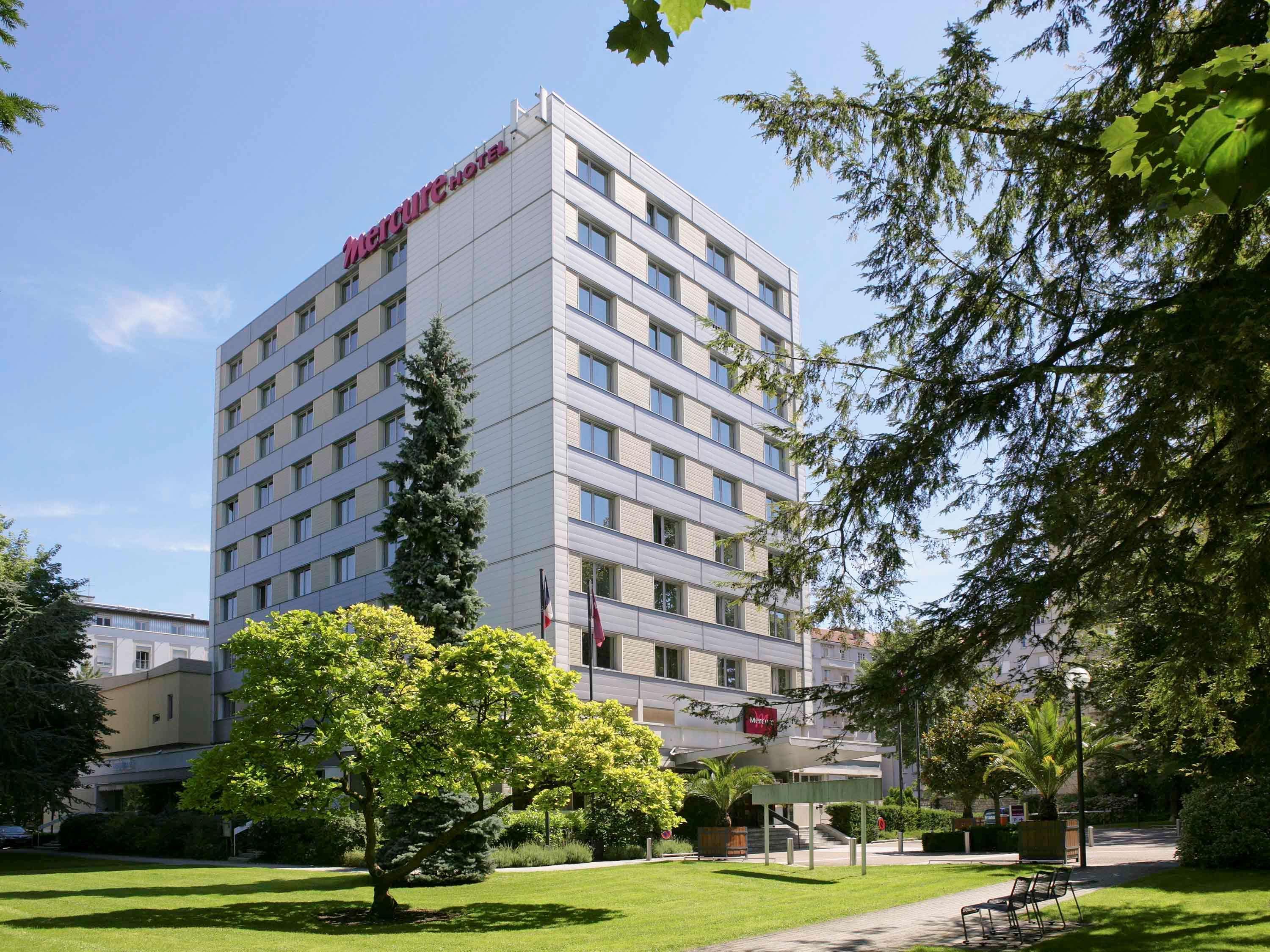 Mercure Besancon Parc Micaud - Hotel & Bar Bagian luar foto