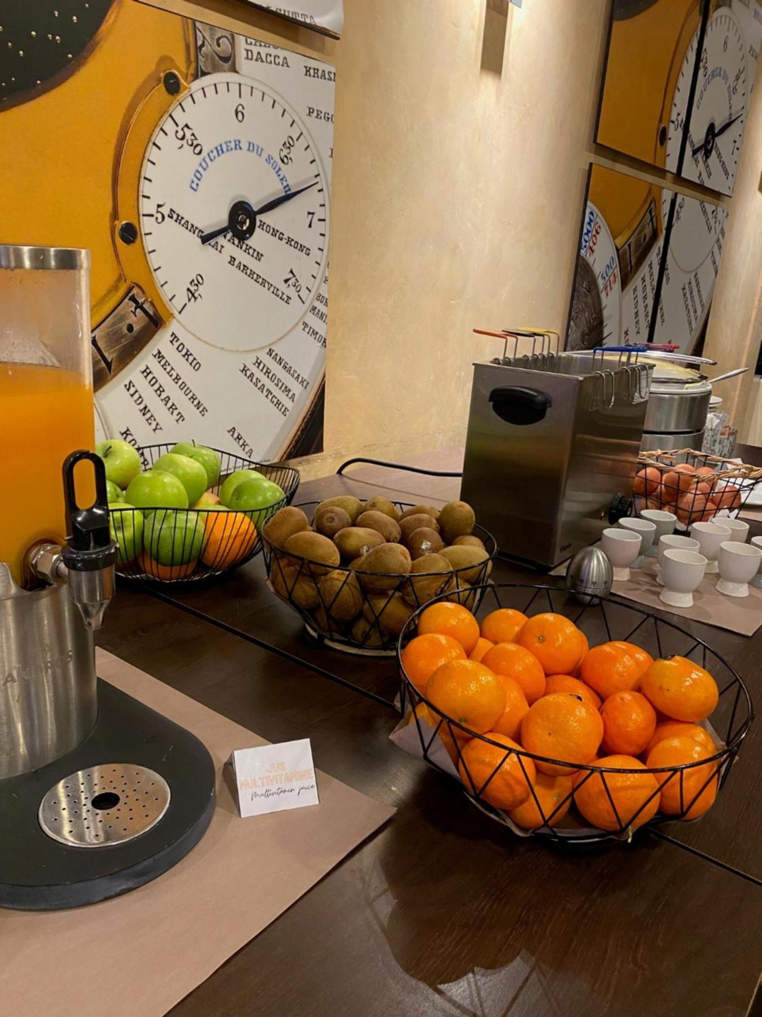 Mercure Besancon Parc Micaud - Hotel & Bar Bagian luar foto